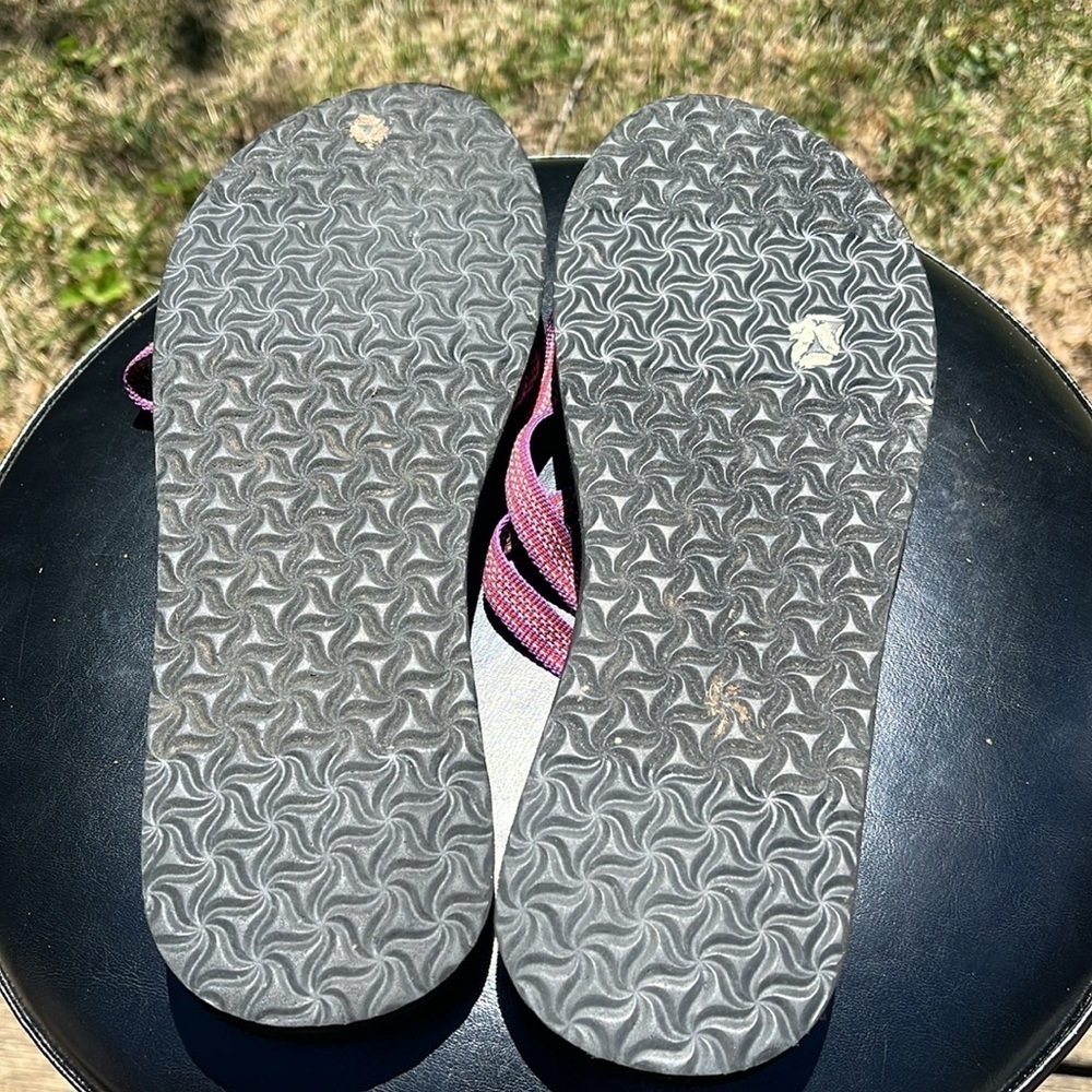 Teva Sandals Olowahu Strappy Lightweight, quick dry, womens size 9 - Picture 7 of 7